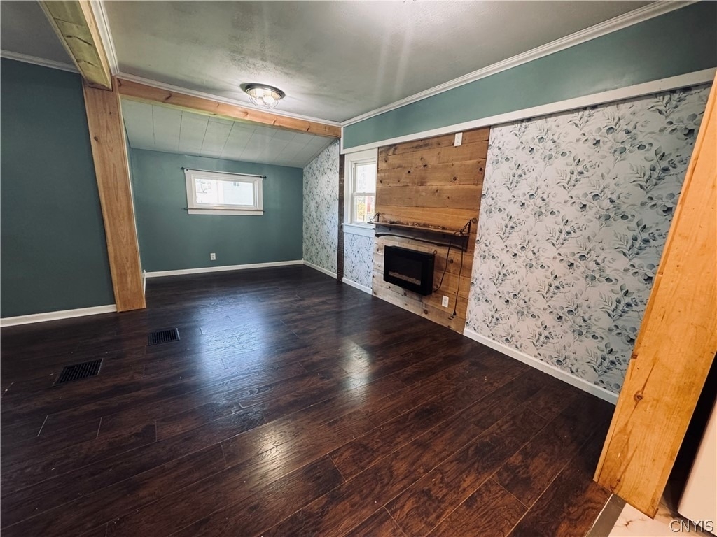 406 Main Street - Photo 2