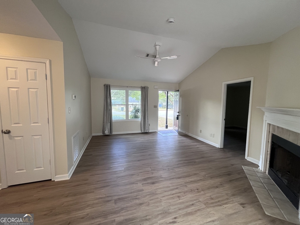31 Oak Street - Photo 4