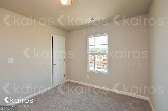 215 Hawthorn Trail - Photo 8
