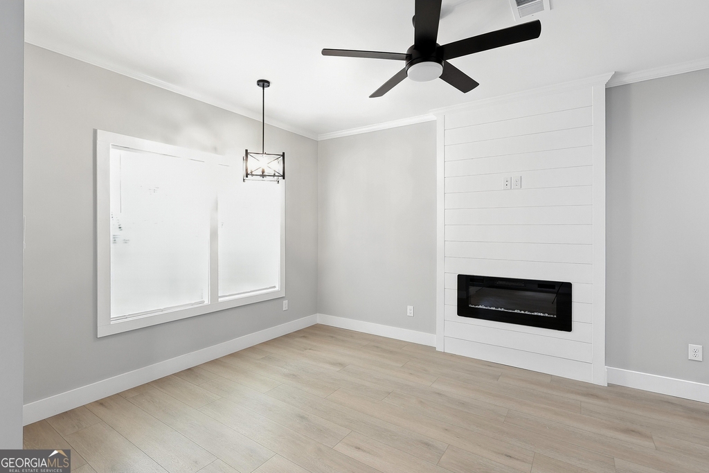 232 Brad Street - Photo 2