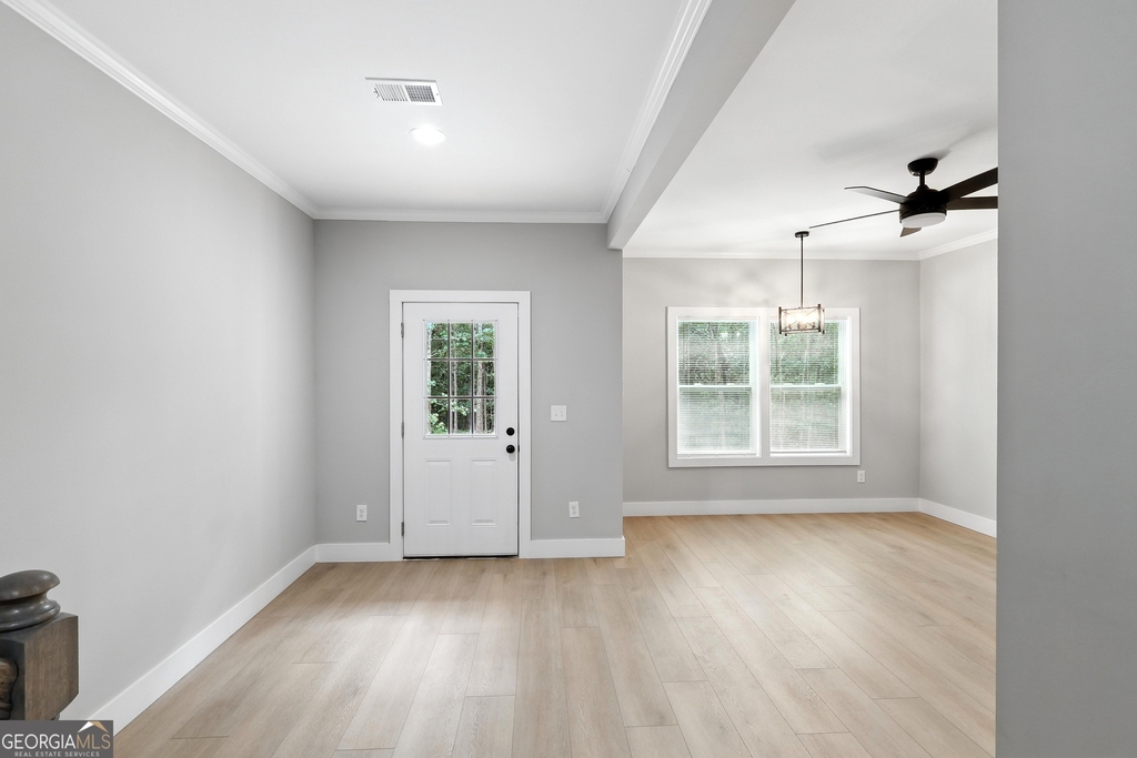 232 Brad Street - Photo 3