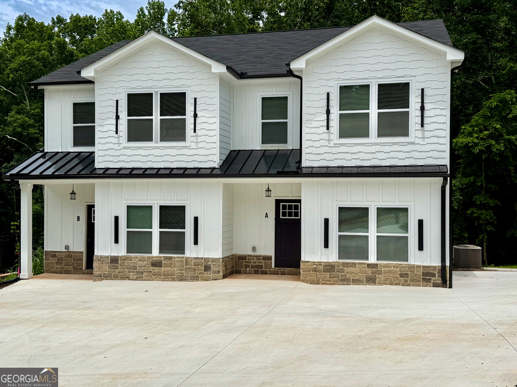 232 Brad Street - Photo 0