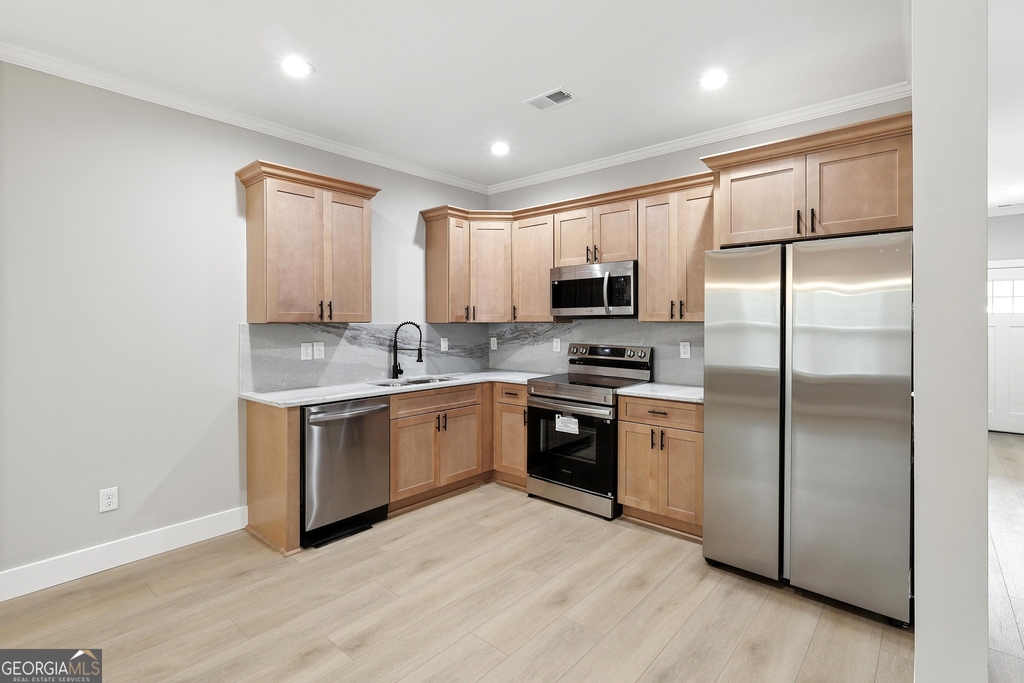 224 Brad Street - Photo 4