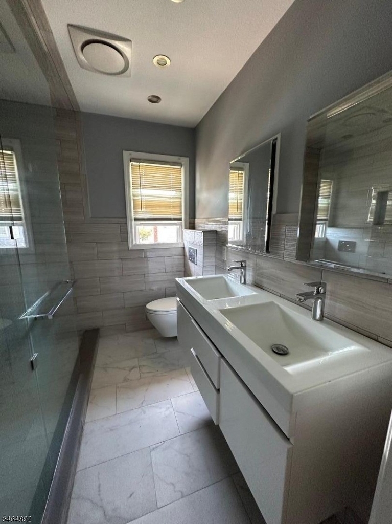 108 W Elm St - Photo 8