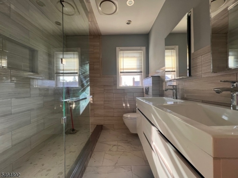 108 W Elm St - Photo 9