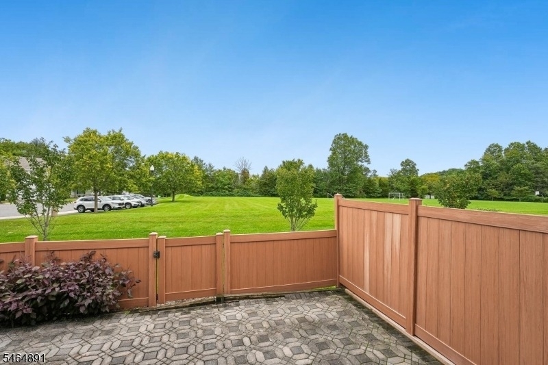 60 Maidenhead Rd - Photo 31