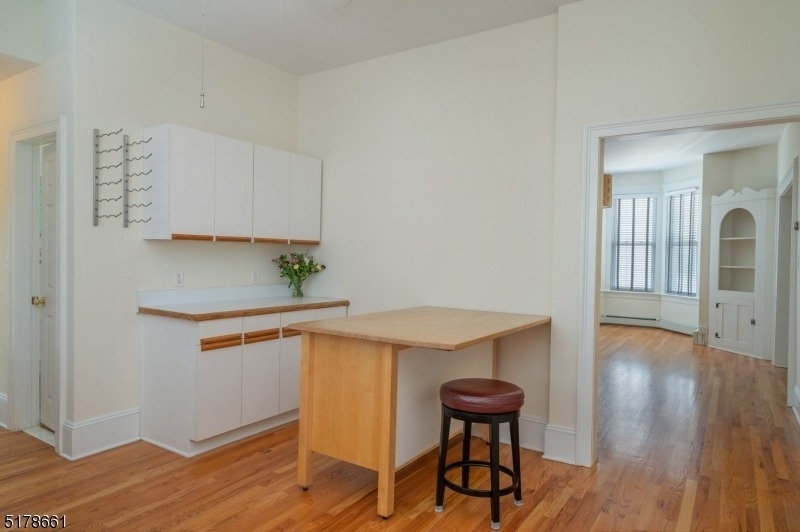 46 Franklin Pl - Photo 8