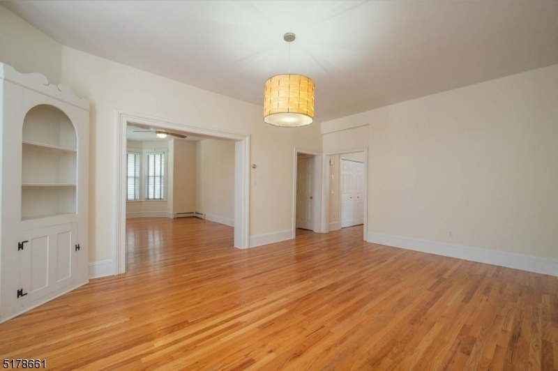 46 Franklin Pl - Photo 3