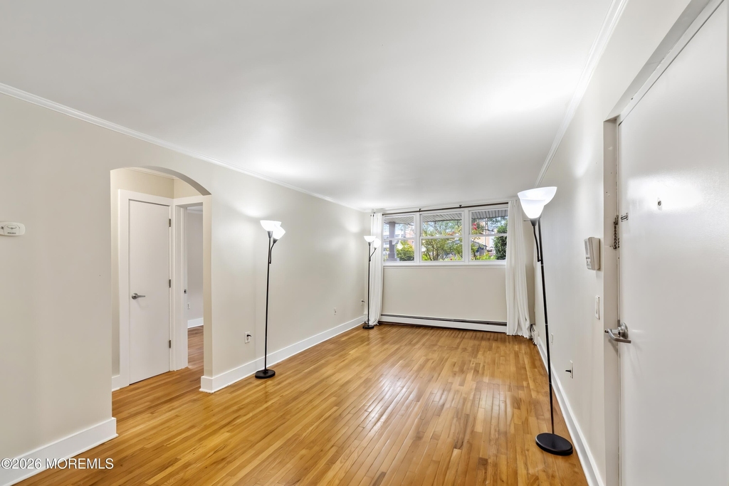 301 Sixth Avenue - Photo 4