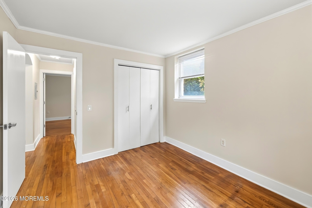 301 Sixth Avenue - Photo 14