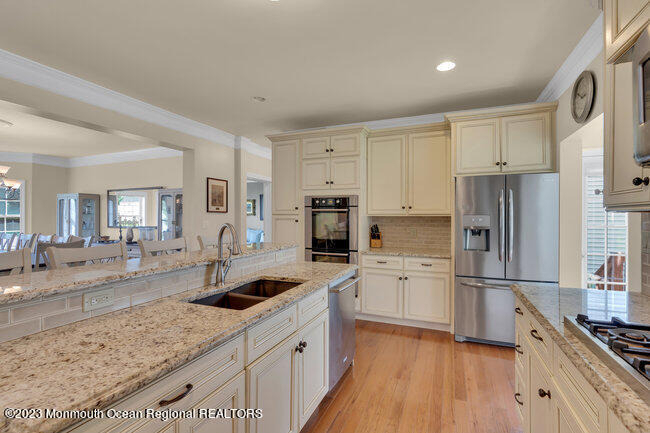 42 Pitney Avenue - Photo 9