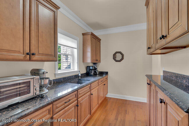 42 Pitney Avenue - Photo 16