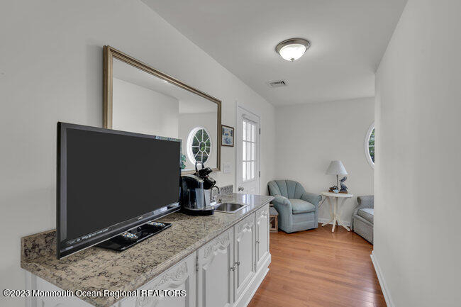 42 Pitney Avenue - Photo 21
