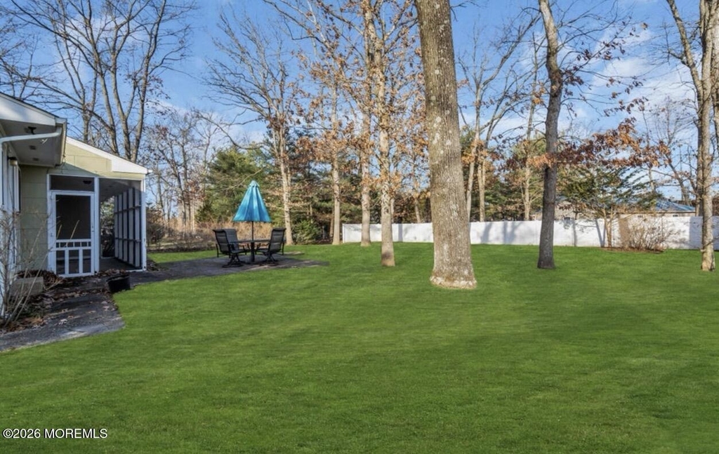 1409 Wallach Drive - Photo 2