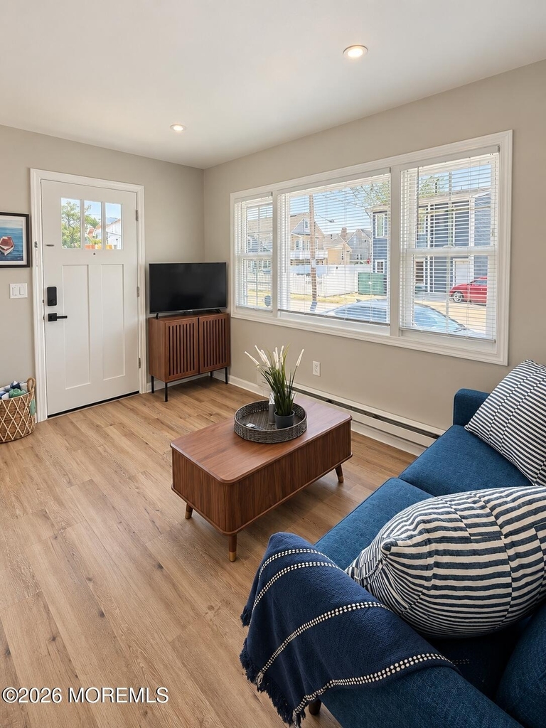 235 Sumner Avenue - Photo 4