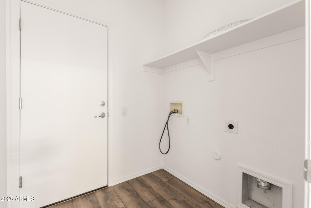 11741 W Sherman Street - Photo 29