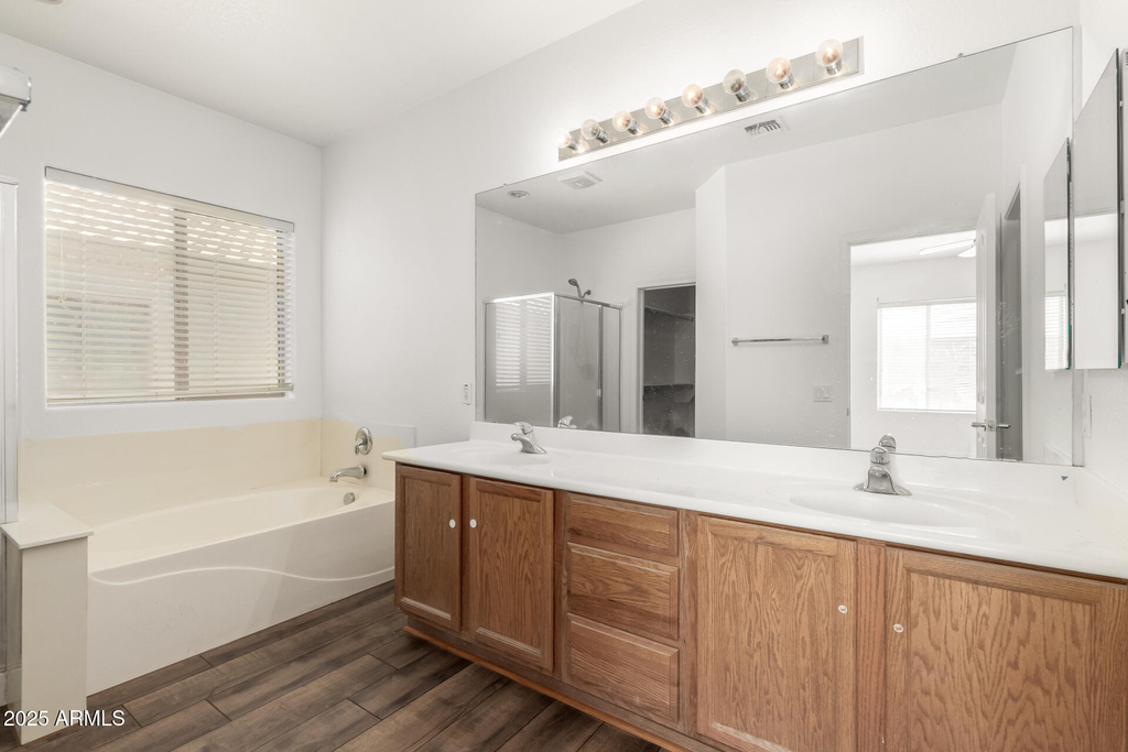 11741 W Sherman Street - Photo 18