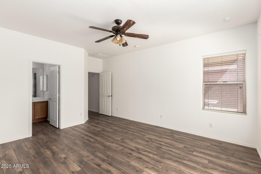 11741 W Sherman Street - Photo 17