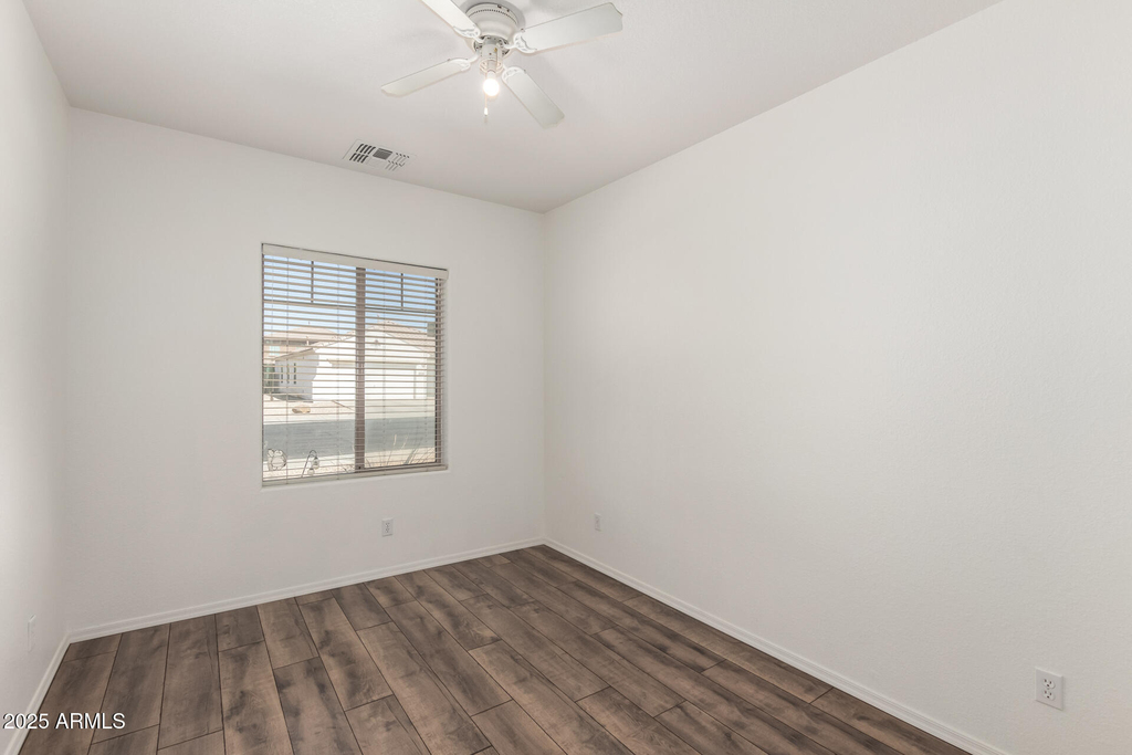 11741 W Sherman Street - Photo 21