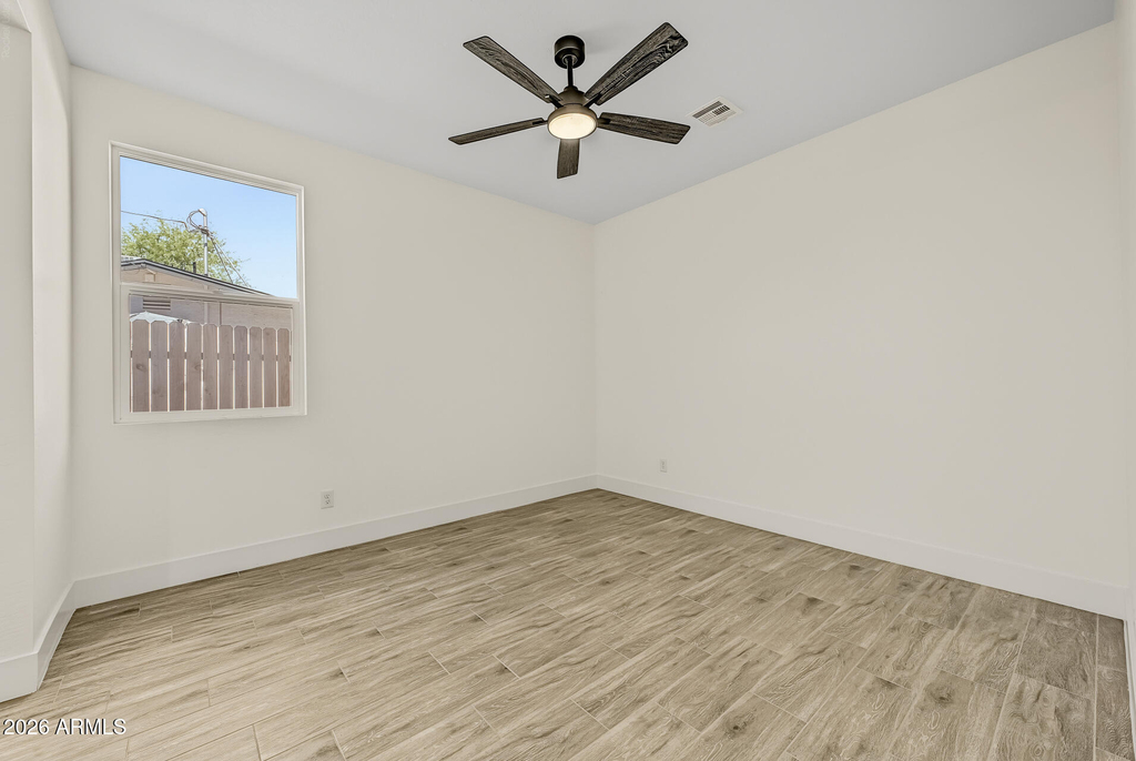 212 2nd Avenue E - Photo 16