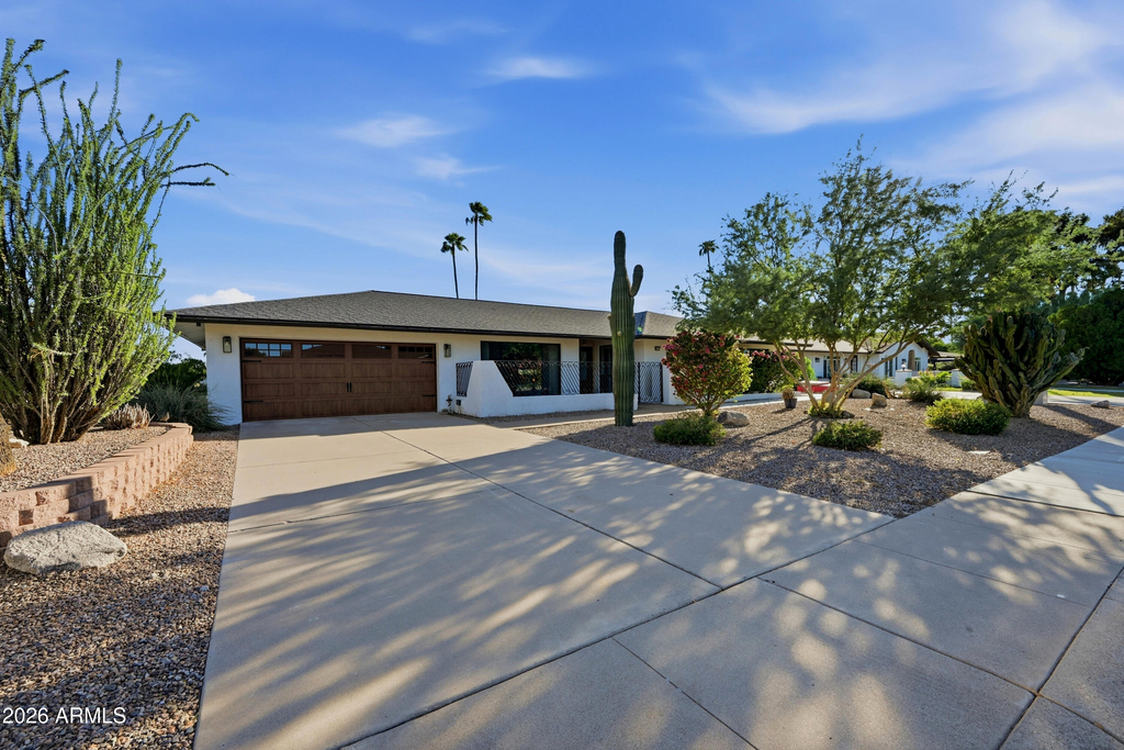 8417 E Via De Sereno -- - Photo 1