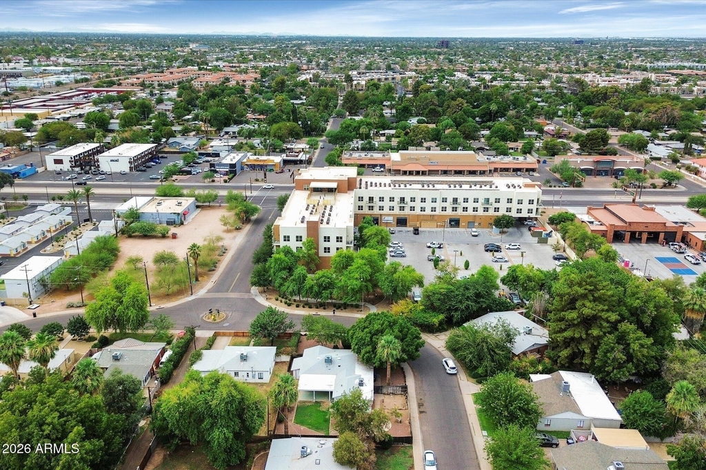 1127 S Una Avenue - Photo 29