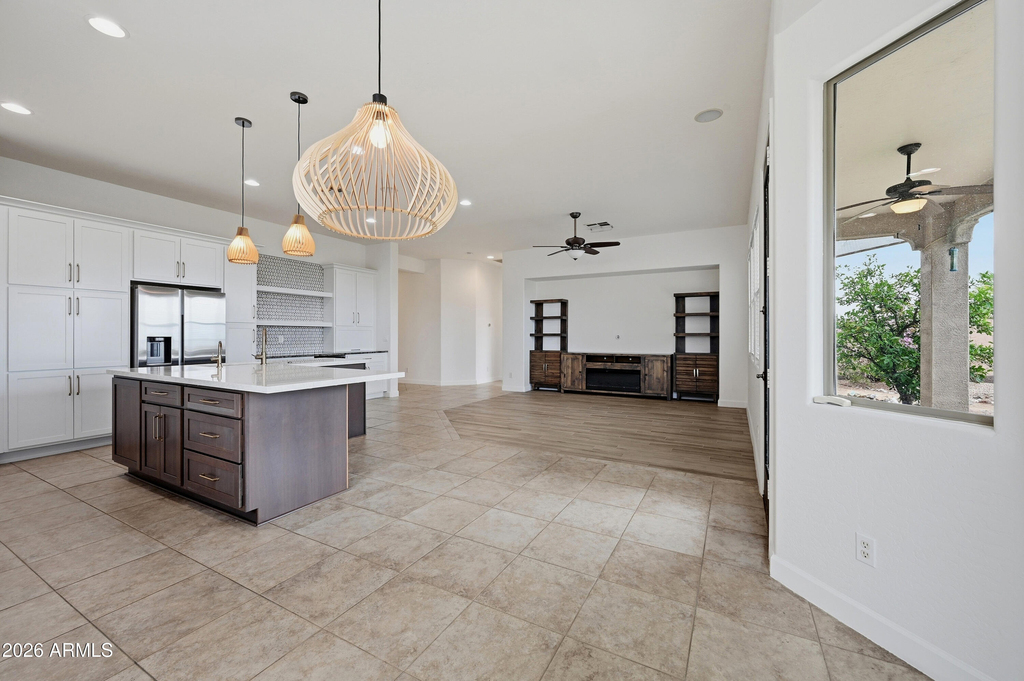18110 W Paseo Way - Photo 9