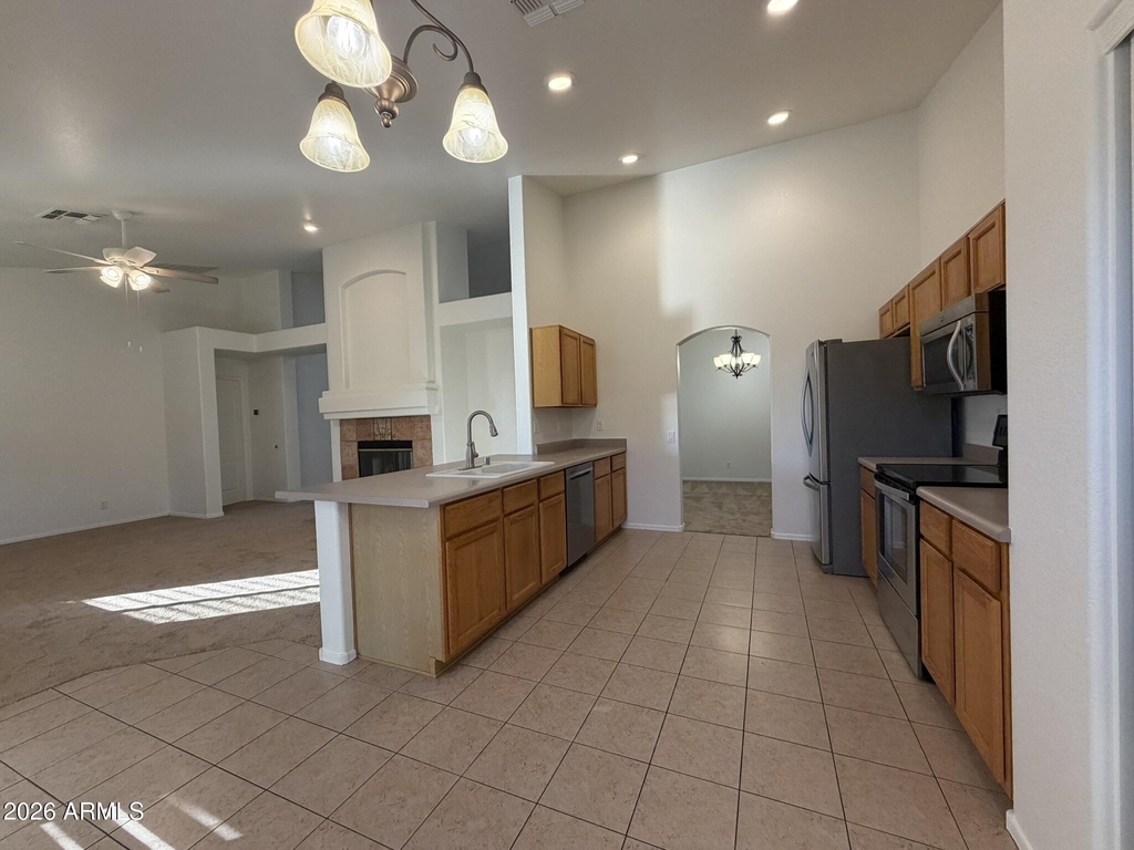 1135 E Cottonwood Lane - Photo 19