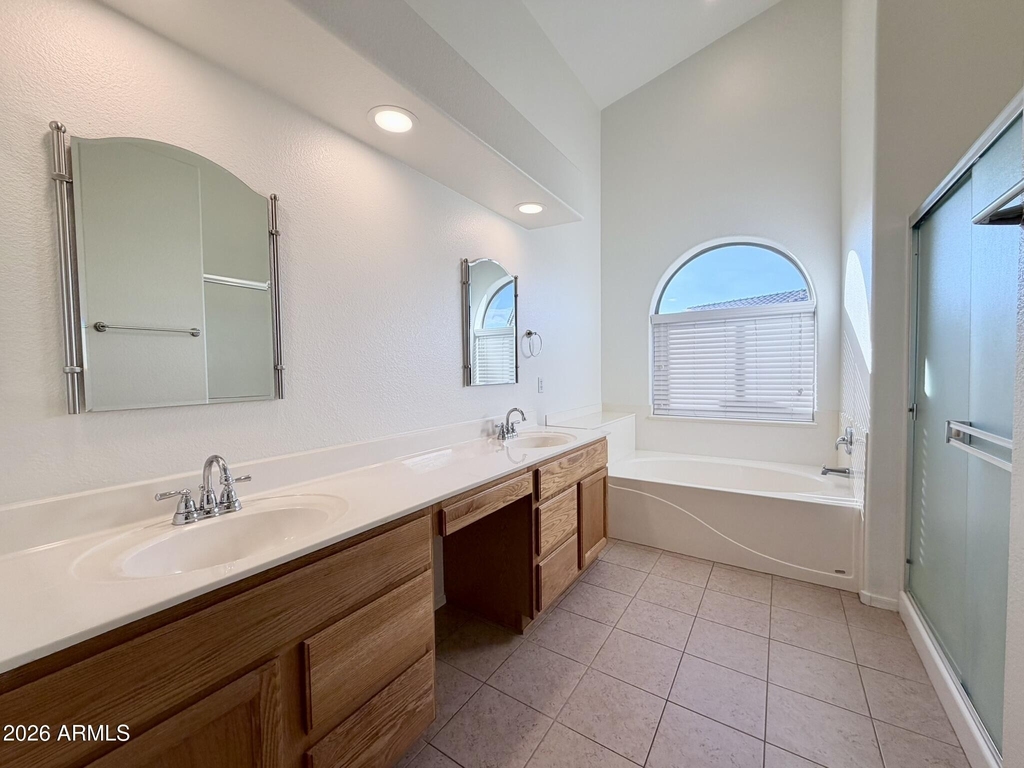 1135 E Cottonwood Lane - Photo 12
