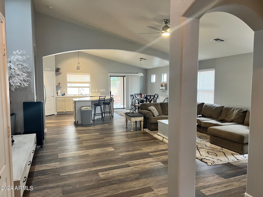 22526 N Reinbold Drive - Photo 10