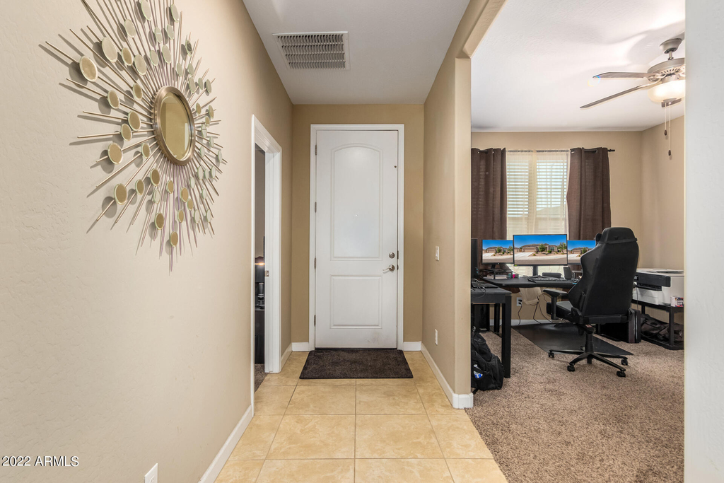 9244 W Denton Lane - Photo 3