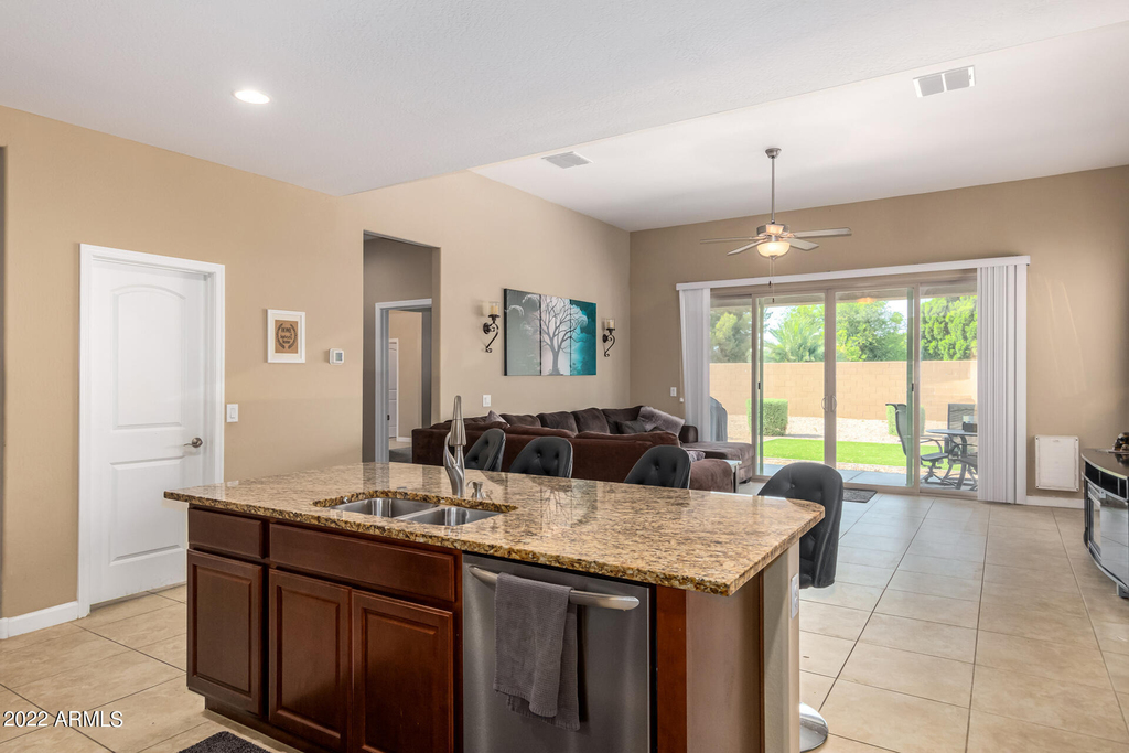9244 W Denton Lane - Photo 8