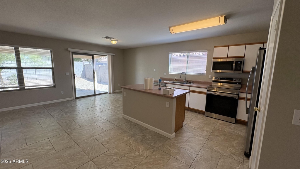 15774 W Watson Lane - Photo 5