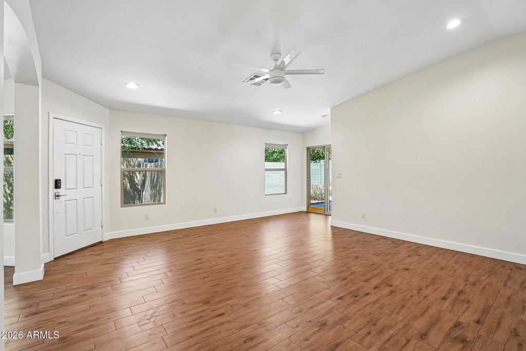 17181 N 52nd Avenue - Photo 9