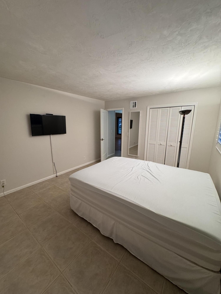 355 Se 7th Street - Photo 15
