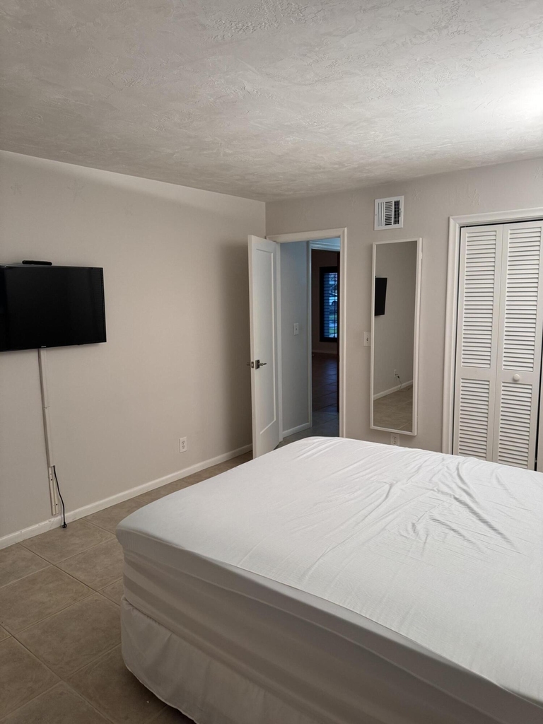355 Se 7th Street - Photo 14