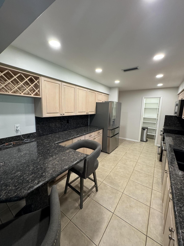 355 Se 7th Street - Photo 49