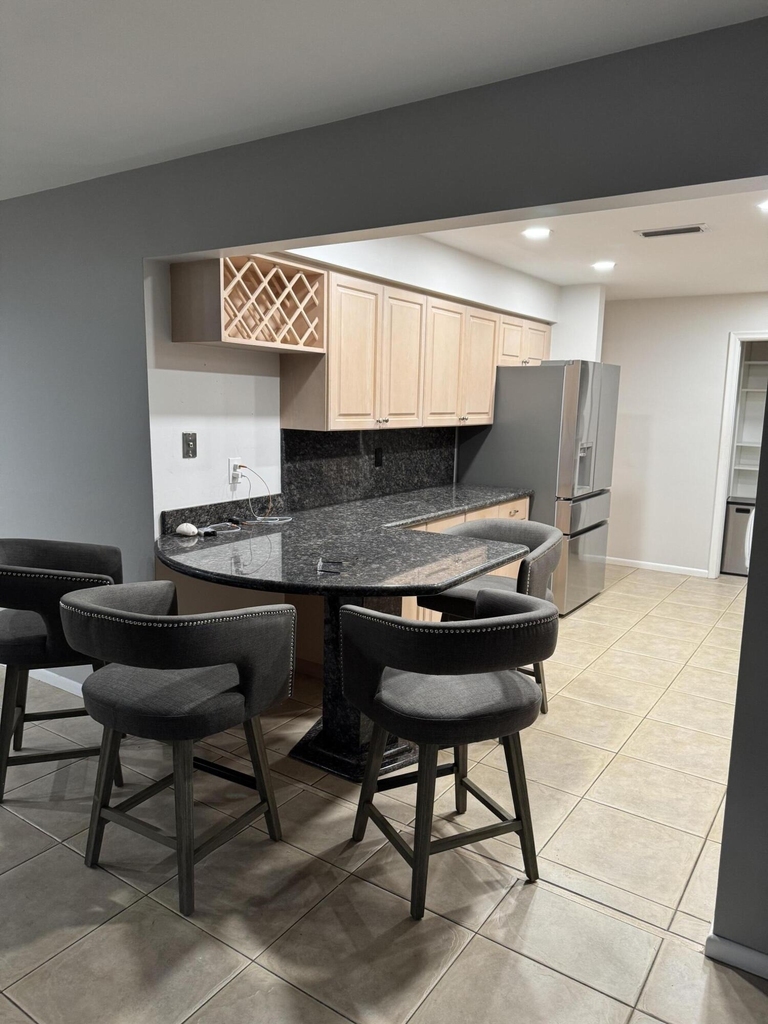 355 Se 7th Street - Photo 18