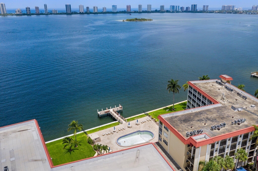 100 Paradise Harbour Boulevard - Photo 21