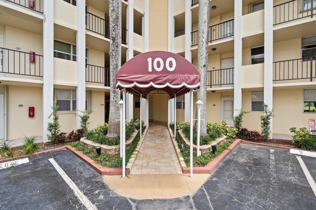 100 Paradise Harbour Boulevard - Photo 23