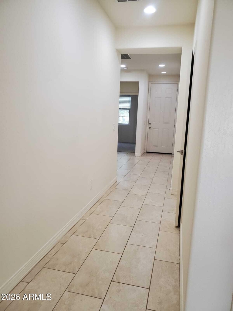 9987 W Foothill Drive - Photo 4