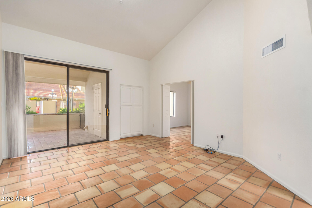 4200 N Miller Road - Photo 10