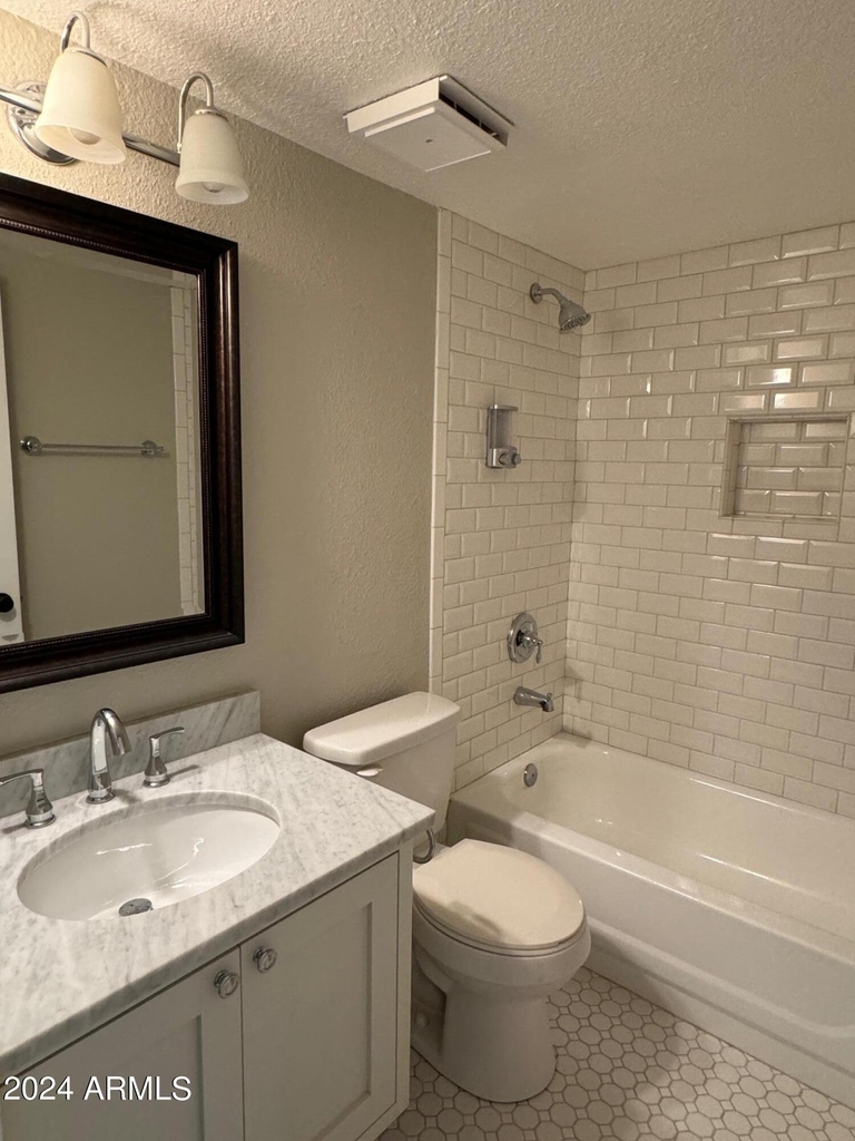 5611 N 79th Street - Photo 12