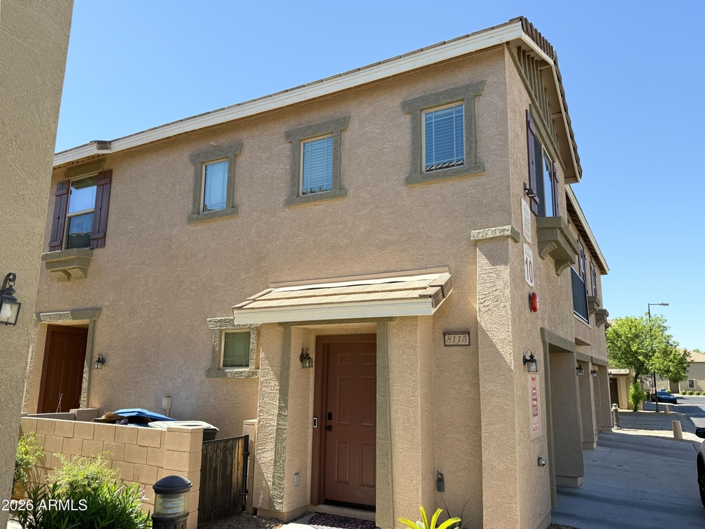 8115 W Lynwood Street - Photo 1