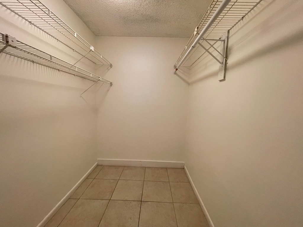 306 E Ocean Avenue - Photo 10