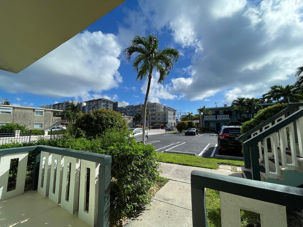 306 E Ocean Avenue - Photo 13