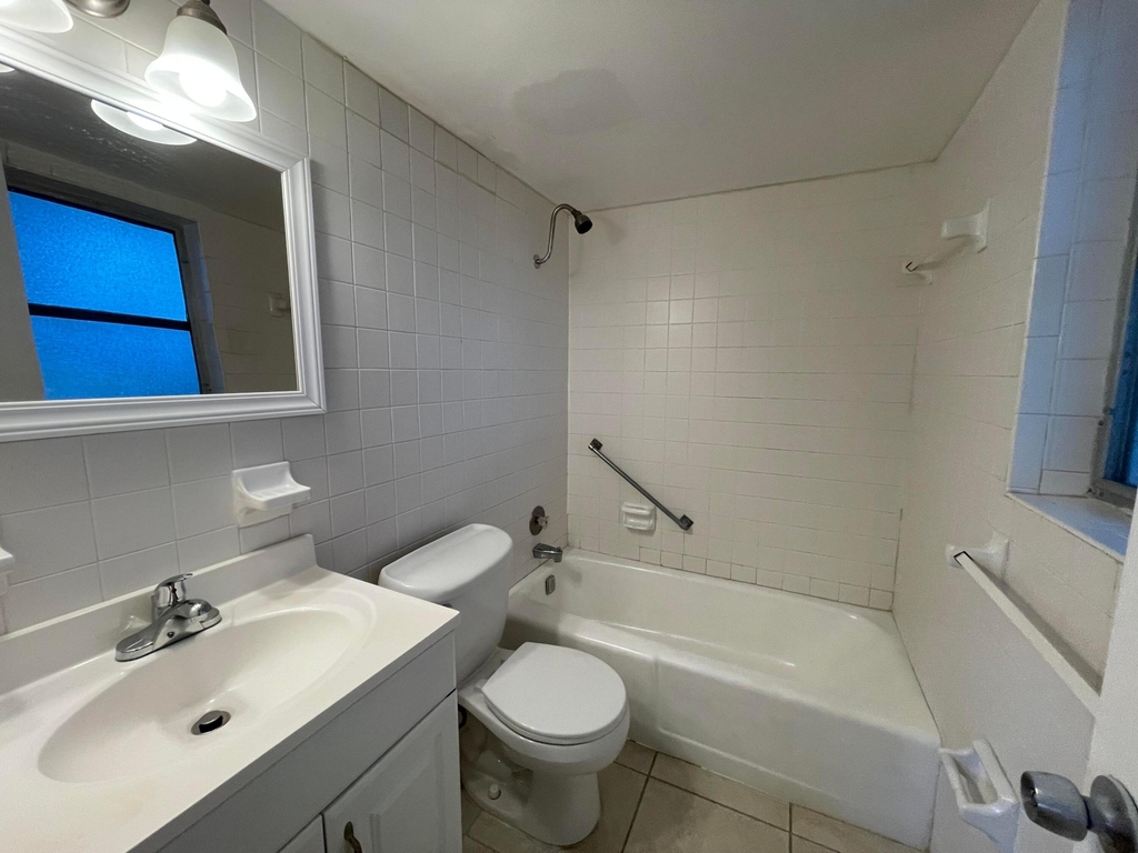 306 E Ocean Avenue - Photo 9