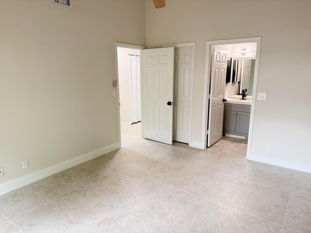1065 Mulberry Place - Photo 9
