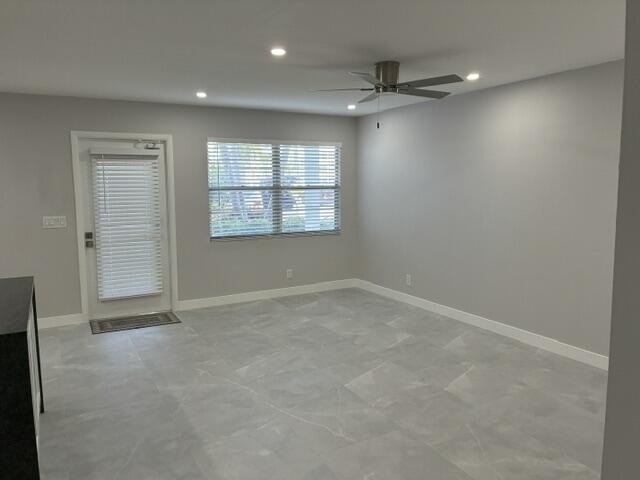 1064 Exeter D - Photo 3