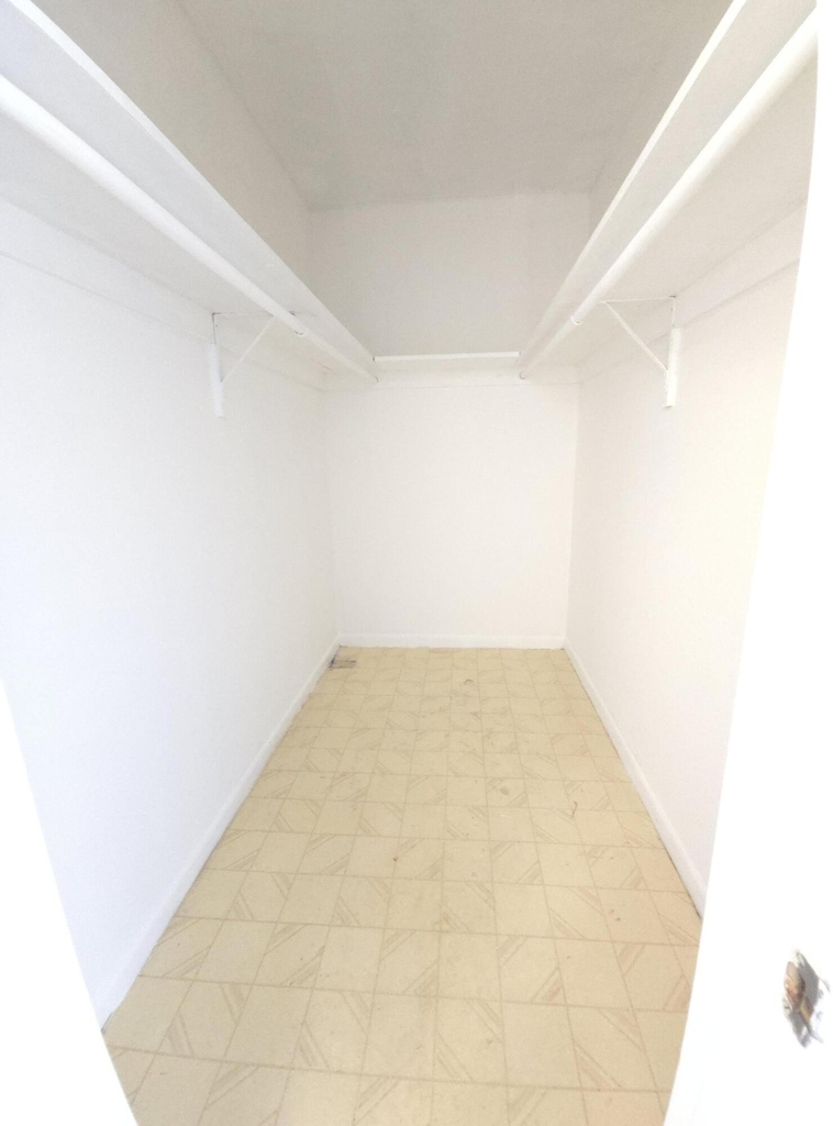 129 Norwich F - Photo 13